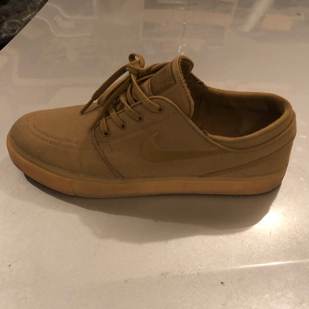Nike SB Janoski- tan canvas